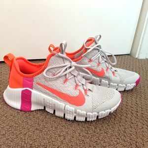 Nike Womens Free Metcon 3 Training Shoe, 9.5